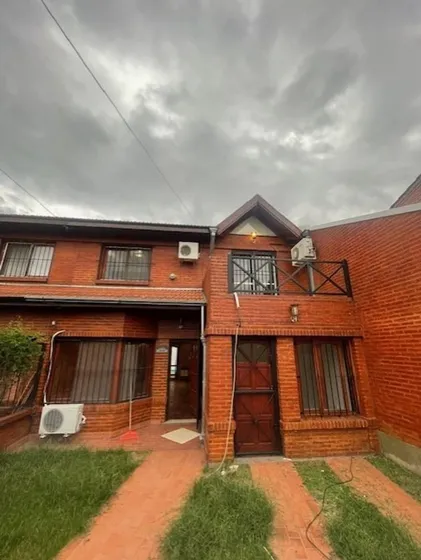 Duplex En Luis Guillon