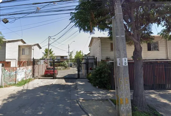 Casa En Venta De 3 Dorm. En Puente Alto