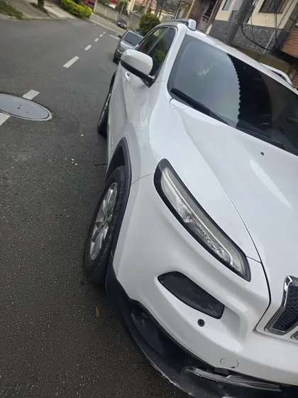 Jeep Cherokee 3.2 Limited