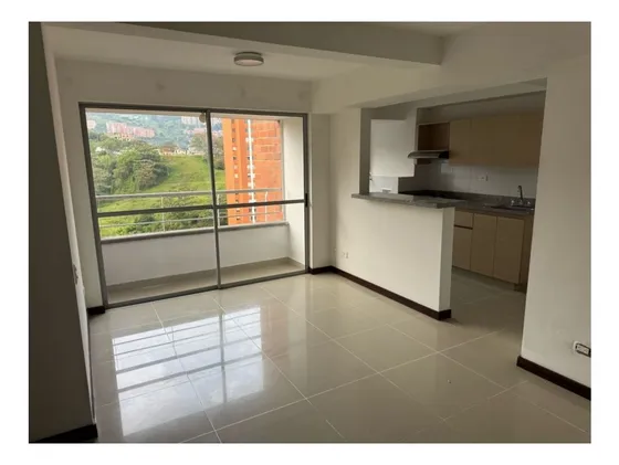Apartamento Para La Venta  En El Barrio Calasanz, Medellín.