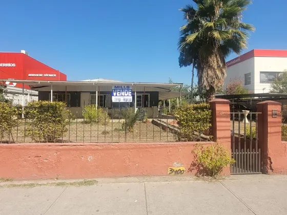 Vendo Casa Comercial, Plena Avda. La Florida Paradero 18.
