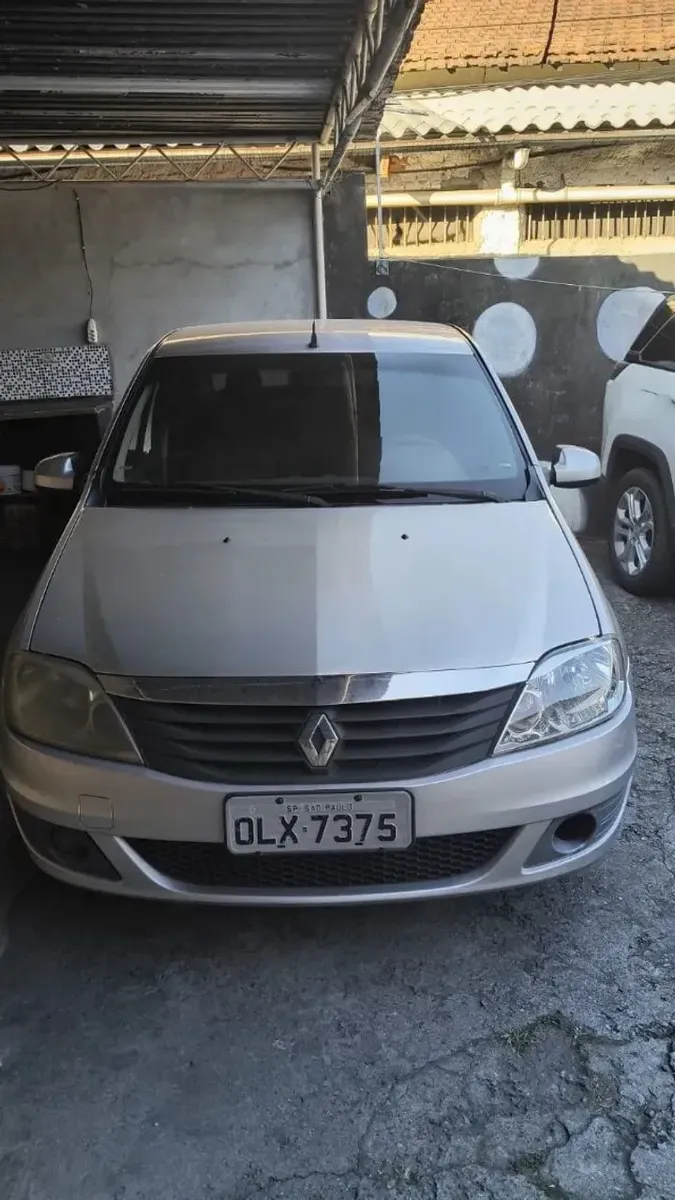 Renault Logan 2013 1.6 16v Expression Hi-flex Aut. 4p — foto 2