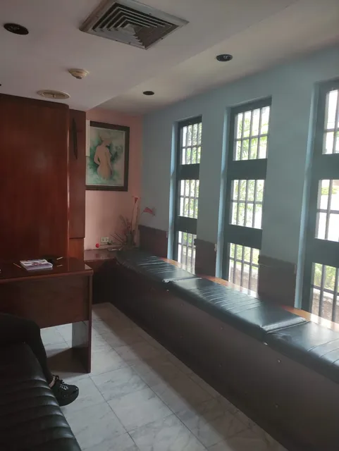 Los Palos Grandes, Caracas. Clínica Ambulatoria Para Cirugía En Venta Gm