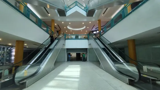 En Venta Amplio Local Comercial En C.c Metrópolis