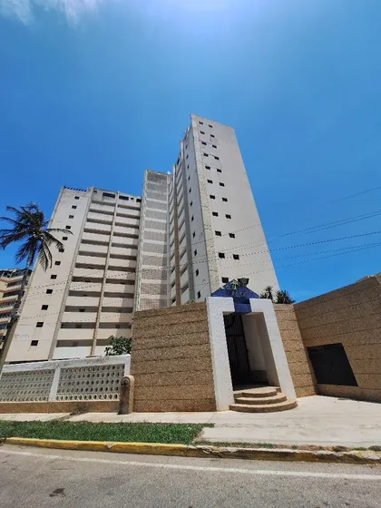 Playa Grande Apartamento En Venta, Cerca Del Marriott