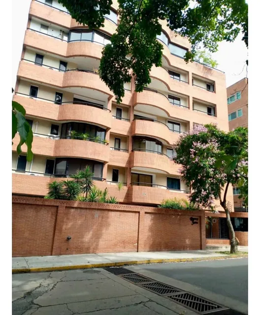 Alquilo Apartamento 78m2 Campo Alegre 9901