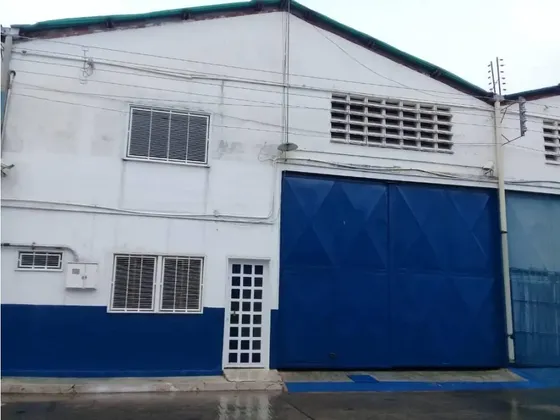 Alquiler De Galpón: Cavas De Congelación Y Mantenimiento