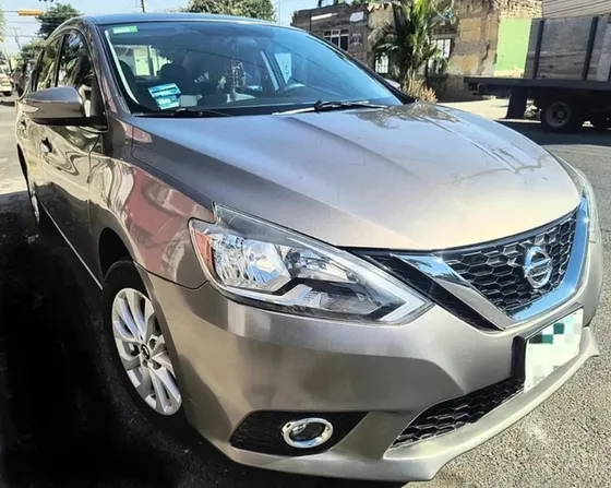 Nissan Sentra 1.8 Advance Cvt