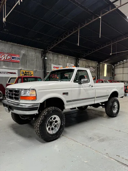 Ford F350 Lariat 4x4 F350 Lariat 4x4 At