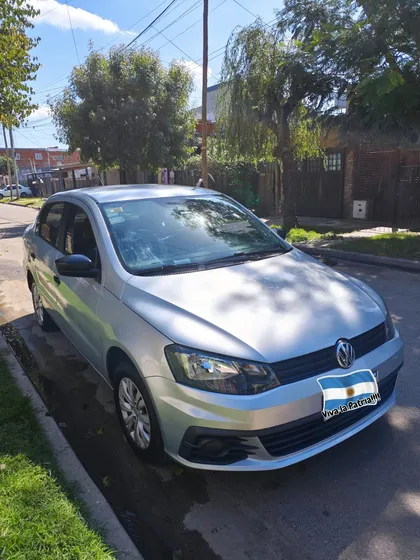 Volkswagen Voyage 1.6 Highline 101cv