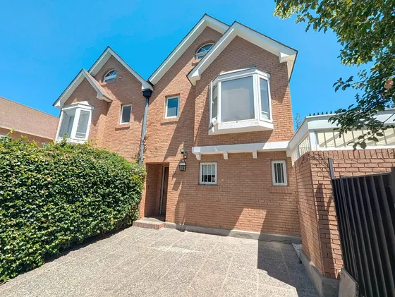 ¡increíble Casa Remodelada En Venta Directa!