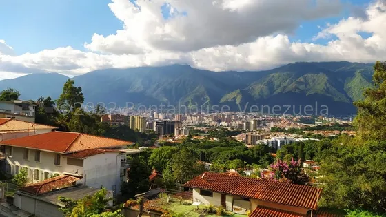 Leandro Manzano Casa En Venta,macaracuay Mls #23-7321 As