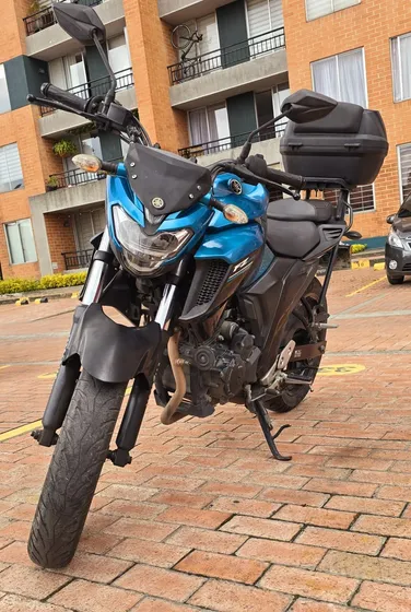 Moto Yamaha Fz25 - Transpaso Inmediato