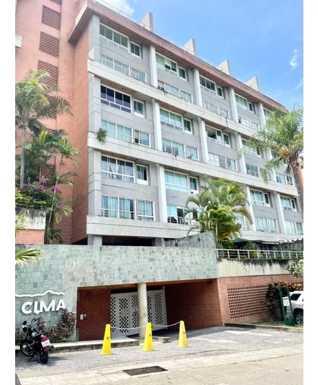 Vendo Apartamento 120+60m2 Escampadero 7097