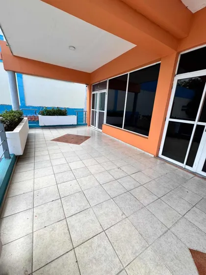 Alquilo Local Comercial En Plaza Island Carretera Mella