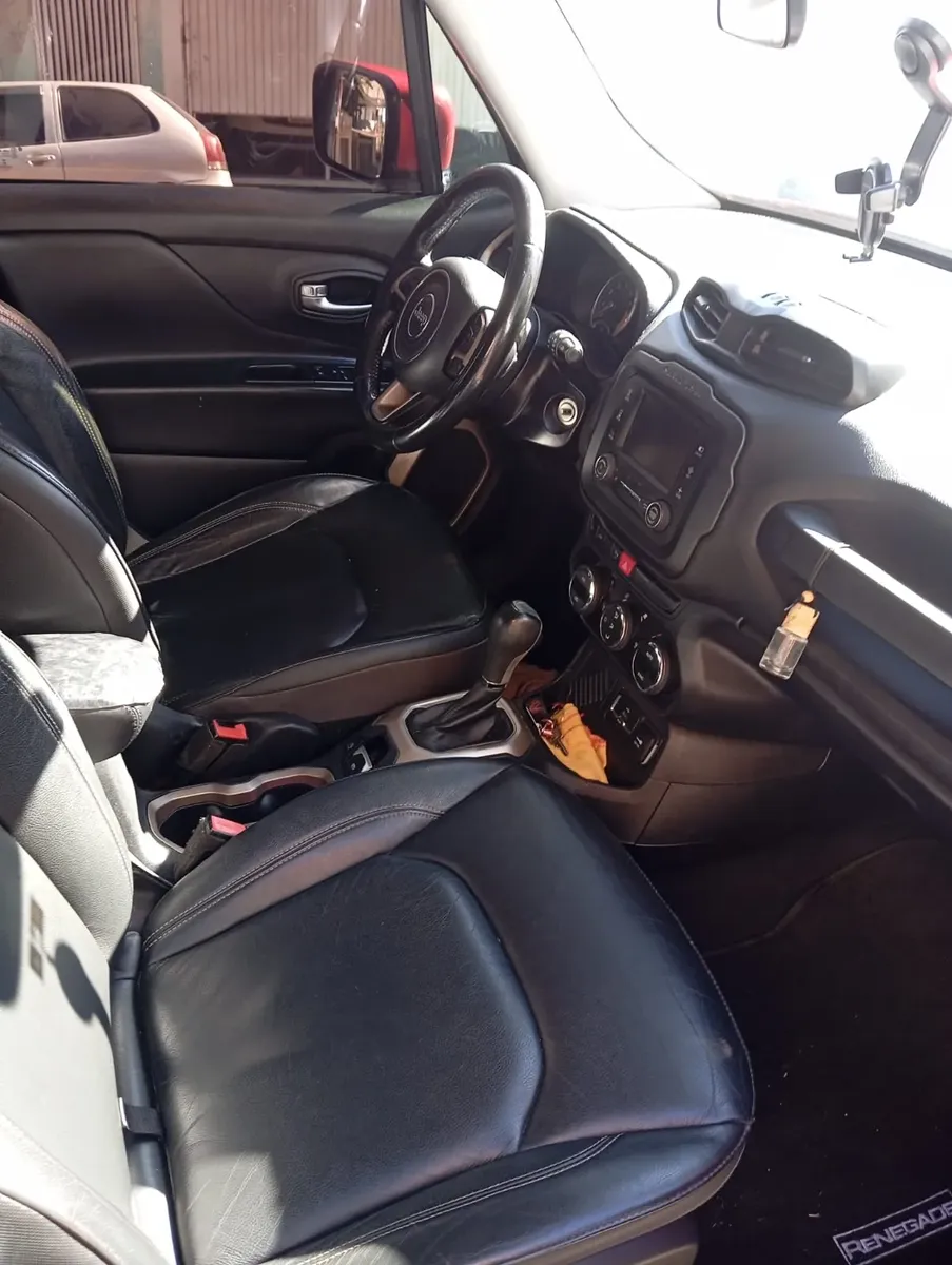 Jeep Renegade 2018 1.8 Longitude Flex Aut. 5p — foto 4