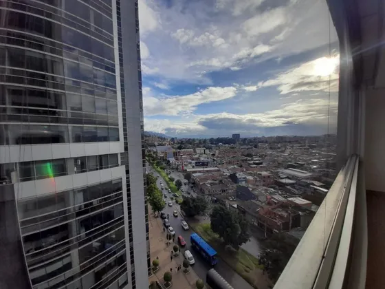 Oficina En Arriendo En North Point. Cod A1038851