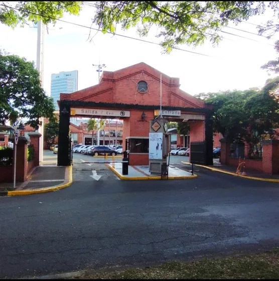 Local En Venta En Chipichape. Cod V11467