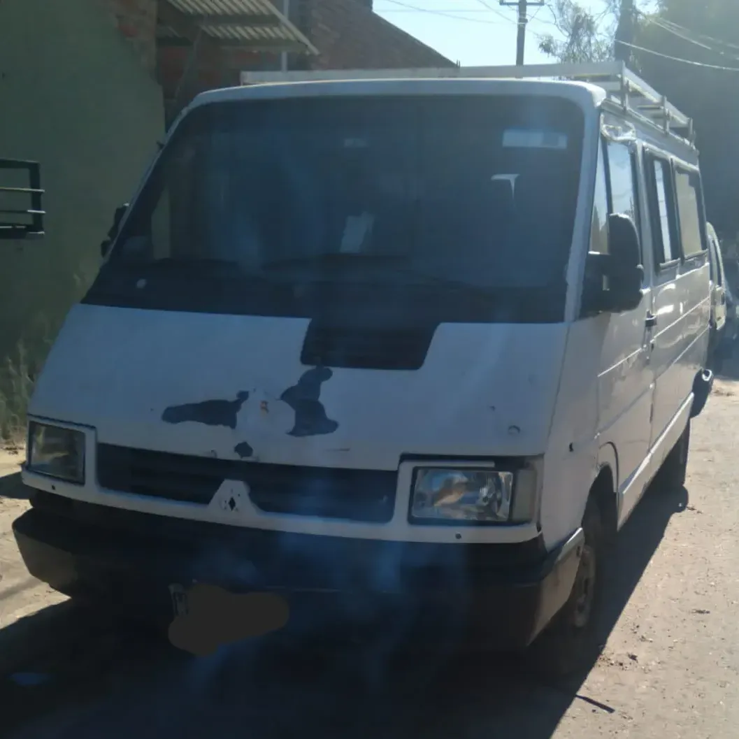 Trafic 2.2 Motor Nuevo Caja 5ta Con 20000km