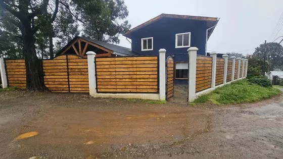 Amplia Casa Con Estacionamiento En Villa El Delfín Niebla