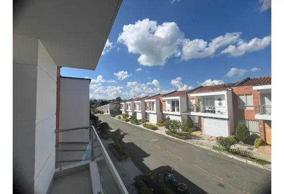 Vendo Casa Rionegro San Antonio De Pereira Unida Drecidencial. Lc