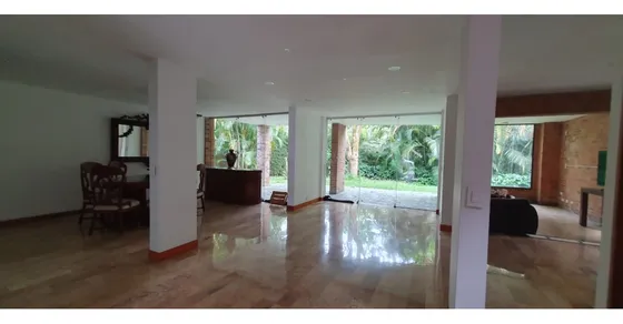 Casa En Venta En Envigado, La Abadía