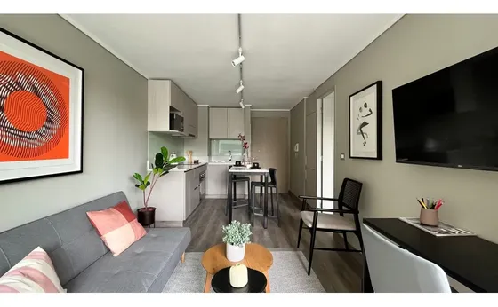Arriendo Metro Irarrazaval / Jose Domingo Cañas