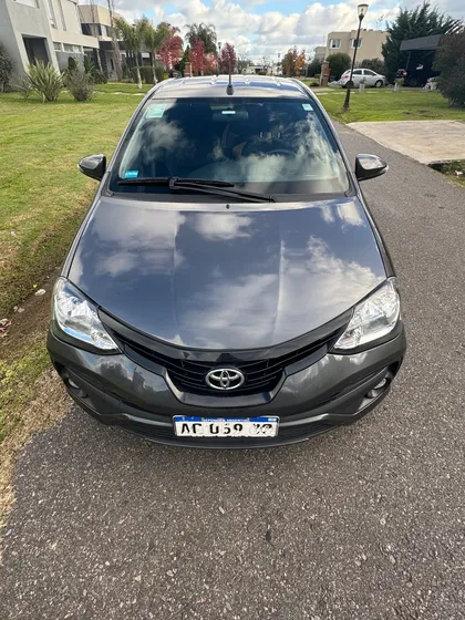 Toyota Etios 1.5 Xls 6mt
