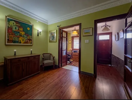 Venta Casa La Blanqueada: 4 Dormitorios