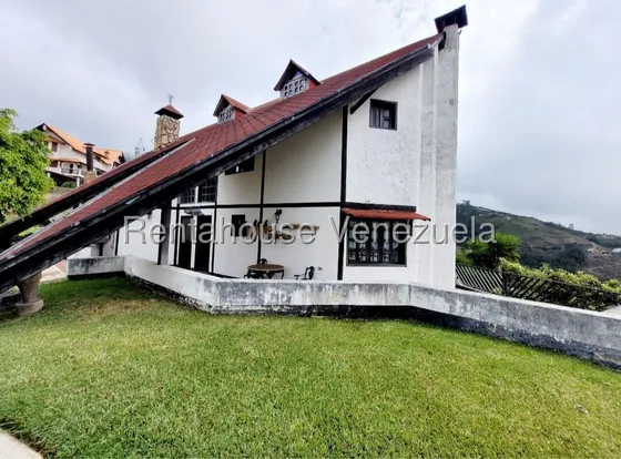 Estupenda Casa Vacacional En Venta, Colonia Tovar, La Victoria, Edo Aragua, 25-21543 Mv