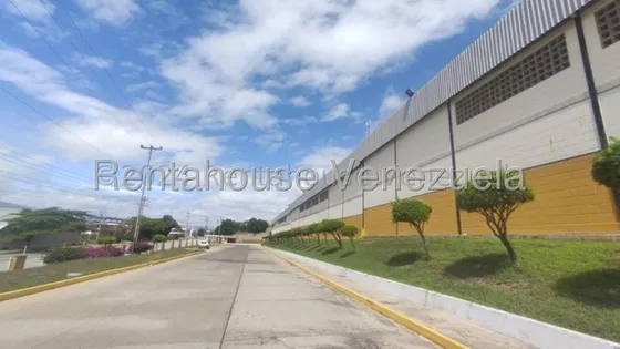 Galpon Industrial En Alquiler En Complejo Exclusivo En La Zona Industrial Ii De Barquisimeto,