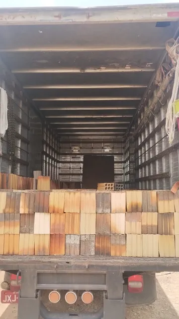 Serviços De Transporte De Carga E Frete 