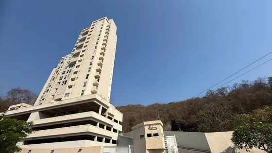 Venta Apartamento En Iceberg. Obra Blanca Y Planta 100%