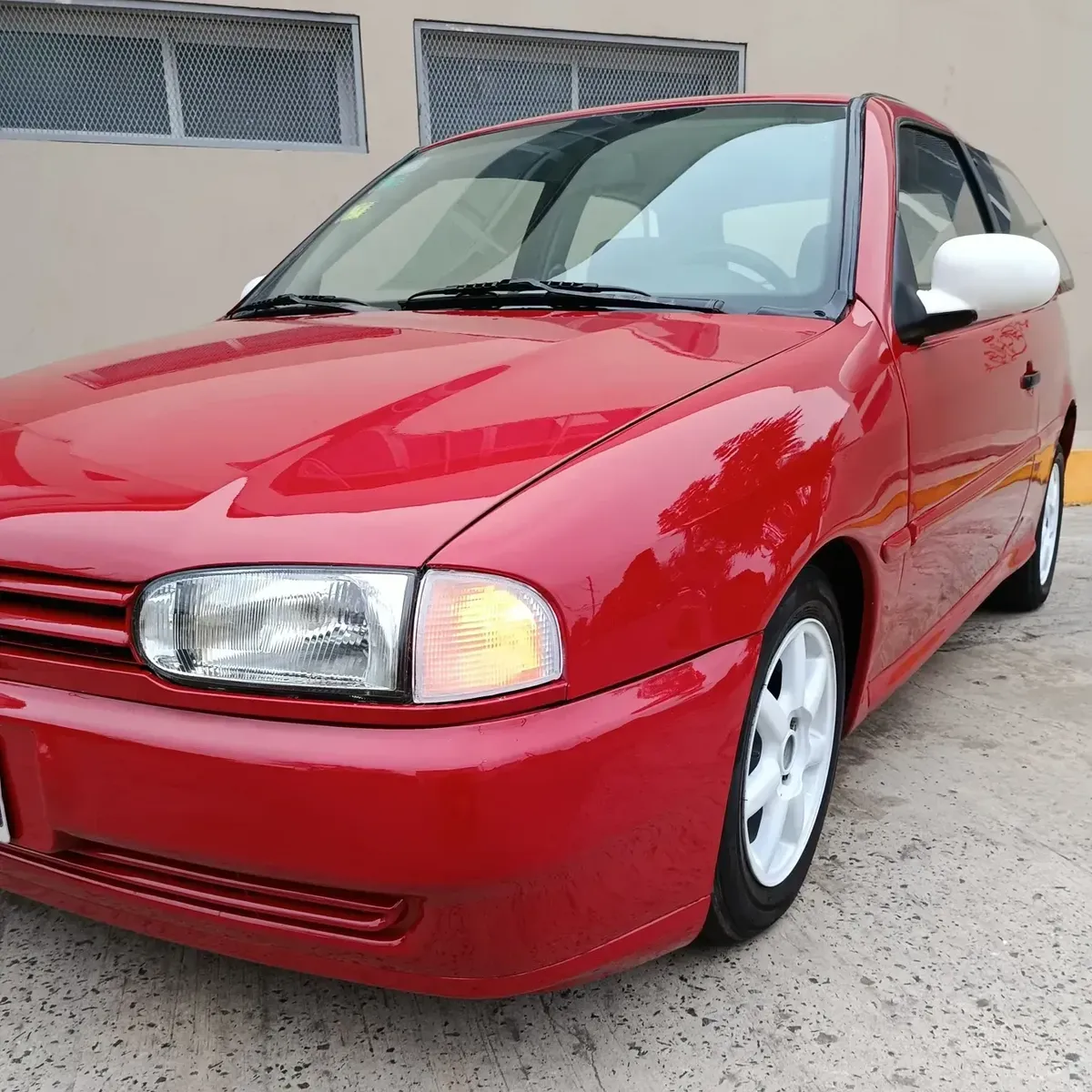 Volkswagen Gol 1.6 Plus Mi