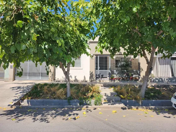 Casa En Venta En Coronel Dorrego