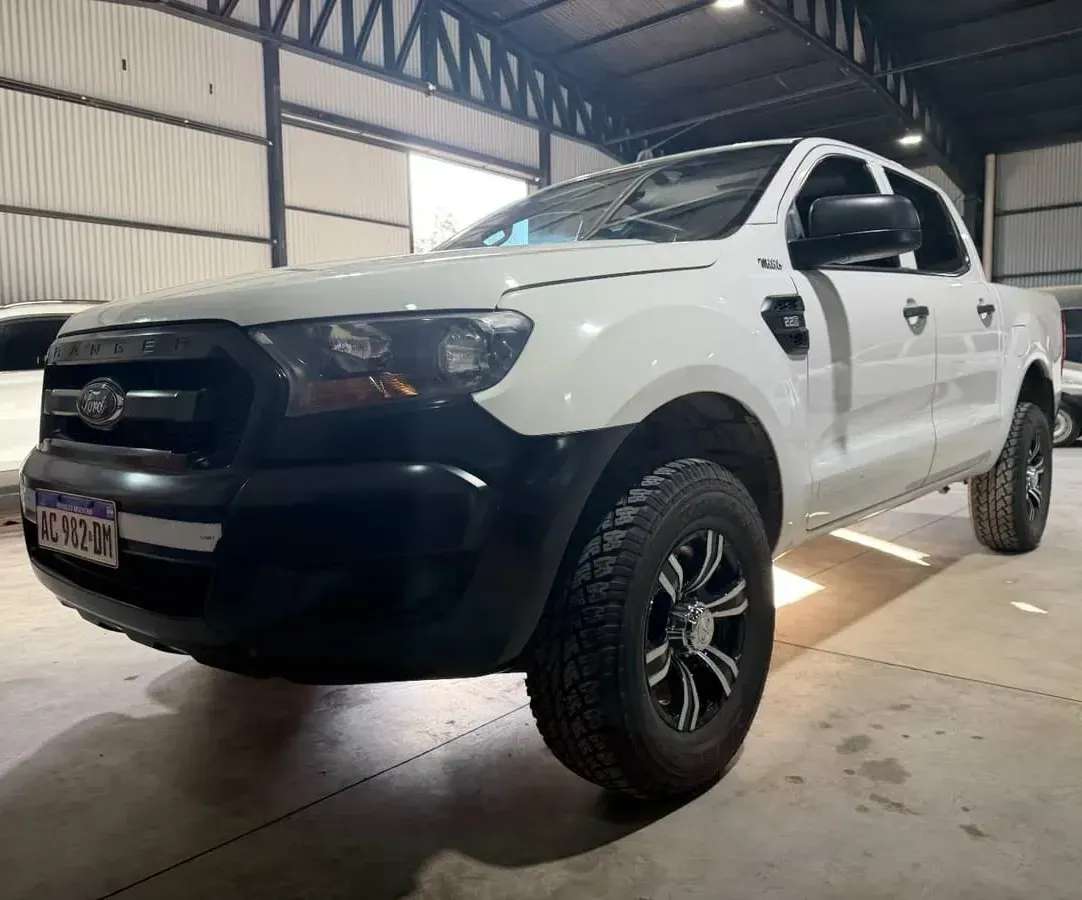 Ford Ranger 2.5 Cd 4x2 Xlt Ivct 166cv Uruguay