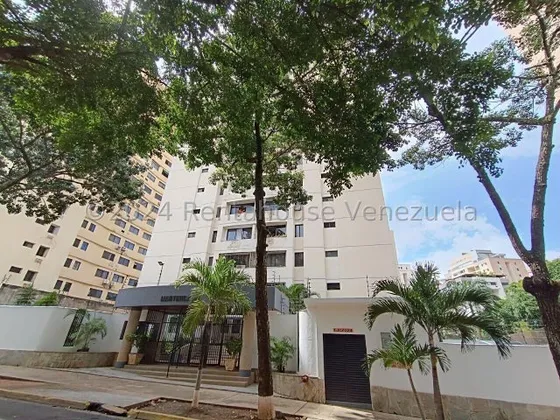 Apartamento En Venta Valles De Camoruco Lr Valencia Planta Electrica Piso Bajo Recien Remodelado Cocina Moderna