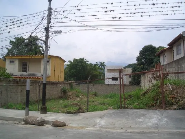 402mts Terreno Calle Privada El Piñal En El Limon Rah 24-7000