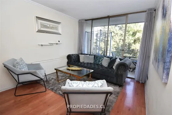 Departamento En Venta De 2 Dorm. En Las Condes