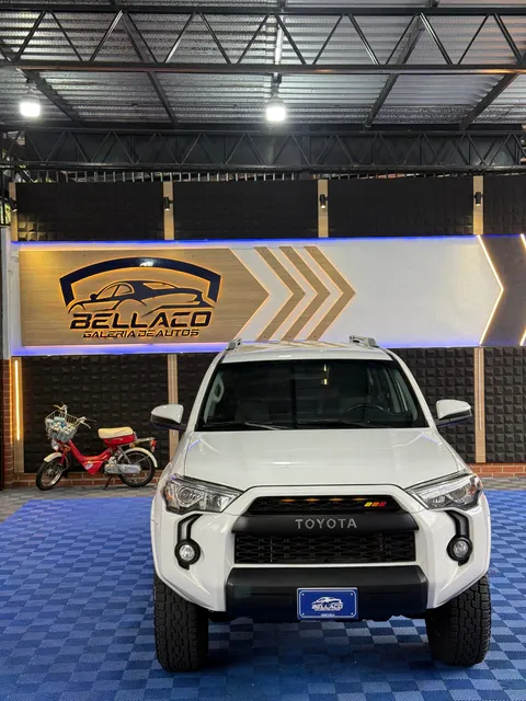 Toyota 4runner Sr5