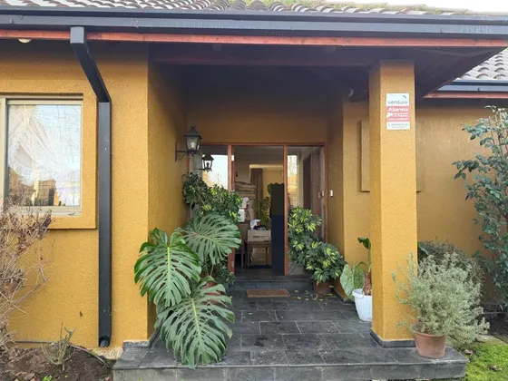 Espectacular Casa Llegar Y Vivir, Con Amplios Espacios .
