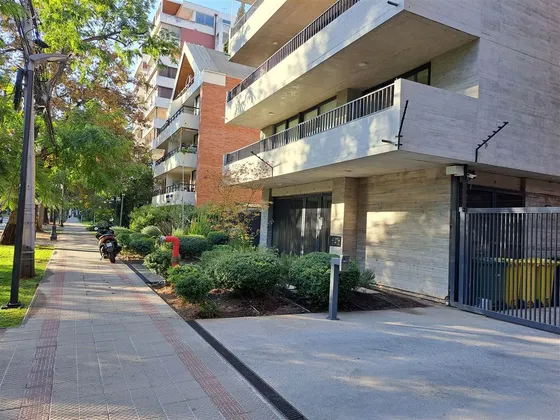 Dos Dormitorios, Dos Baños, Gran Terraza, Muy Espacioso