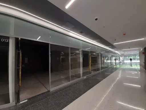 Locales En Arriendo Vegas Del Poblado 743-3905