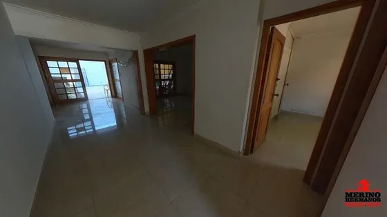 Casa En Arriendo En Laureles. Cod A4811