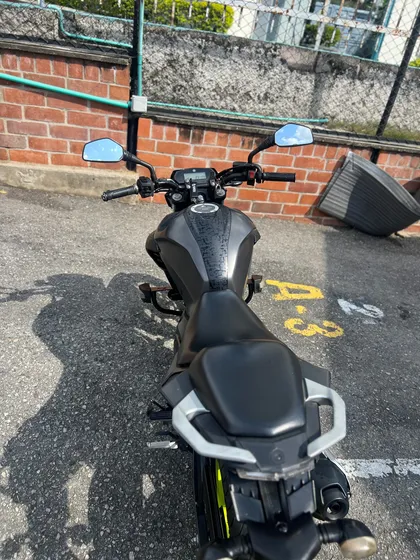 Fz 250 Año 2021 Negra Mate Con Rines Verdes Fosforescentes