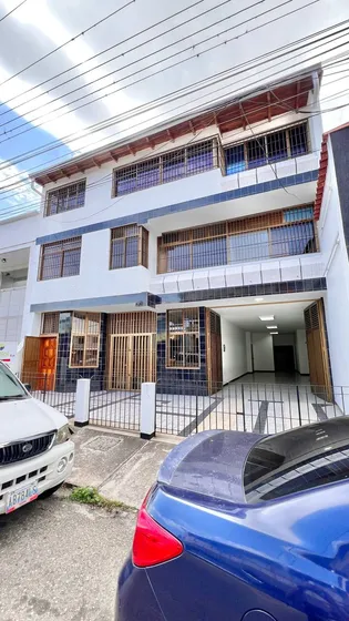 Edificio Comercial En La Concordia. Diferentes  Locales J.u