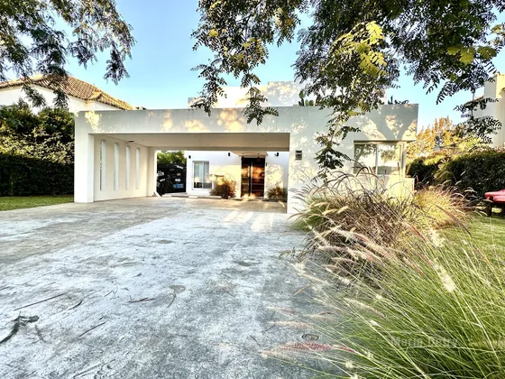 Venta Casa San Isidro Labrador, Villanueva 4 Dormitorios