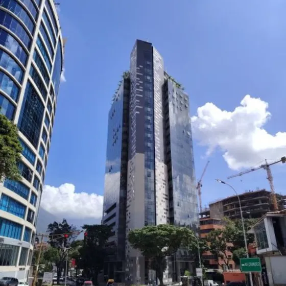 Venta De Apartamento Dúplex Las Mercedes  