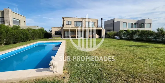 Casa En Venta A La Laguna,  Horizontes Al Sur, Canning