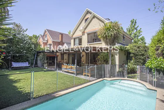 Casa En Venta San Carlos De Apoquindo